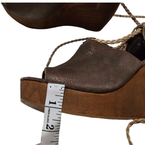 Very Volatile Platform Wooden Wedge Bronze Leather Gladiator Sandals Size 8 New! - Picture 6 of 13